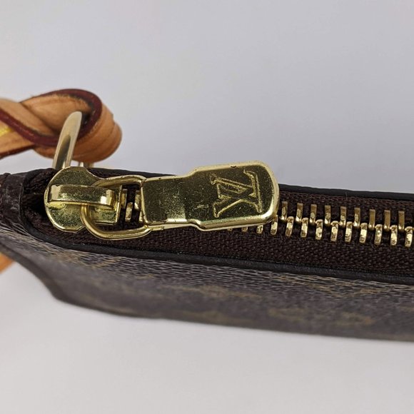 SOLD Louis Vuitton Monogram Pochette Wrist - Picture 7 of 9